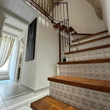 Palazzo Alma Luxury فندق مبيت وإفطار كازارانو